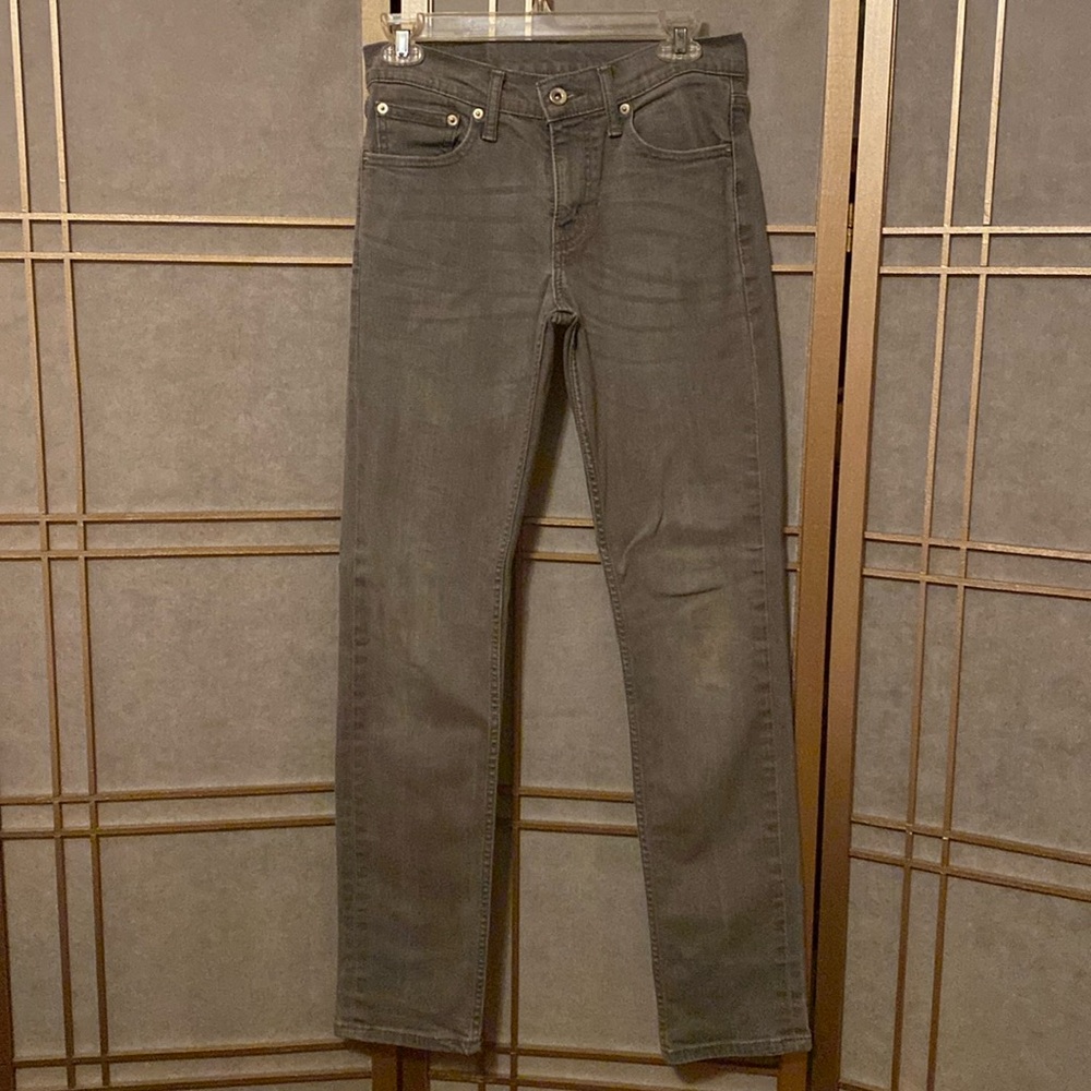 28x32 men’s Levi’s 511 jeans, grey